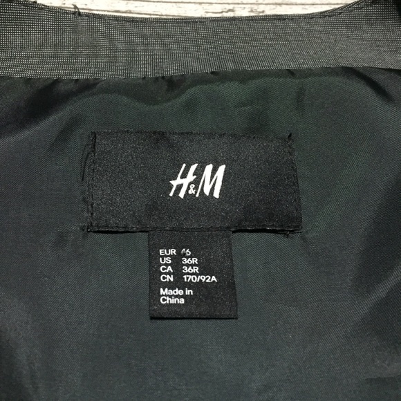 H&M Waistcoat Vest Men’s 36R Gray Black Polyester Blend Micro Plaid - Picture 6 of 8